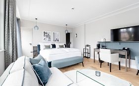 Clounys Hotel